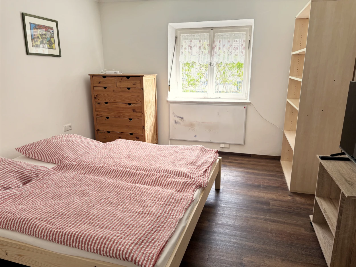 Doppelbett in Monteurwohnung bei Ferienwohnung Familie Kuss
